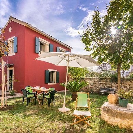 Traditional Rustic Maisonette By Konnect Agios Ioannis Peristerion Esterno foto
