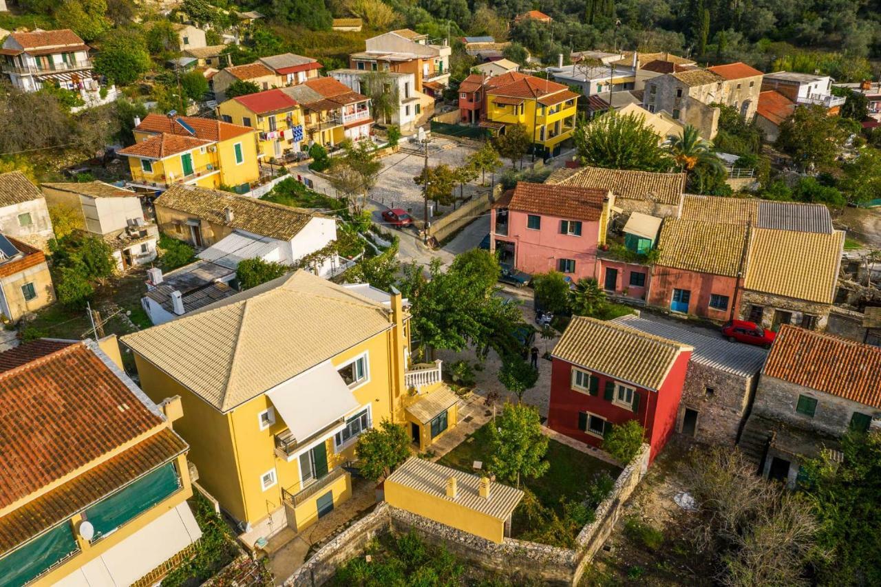 Traditional Rustic Maisonette By Konnect Agios Ioannis Peristerion Esterno foto